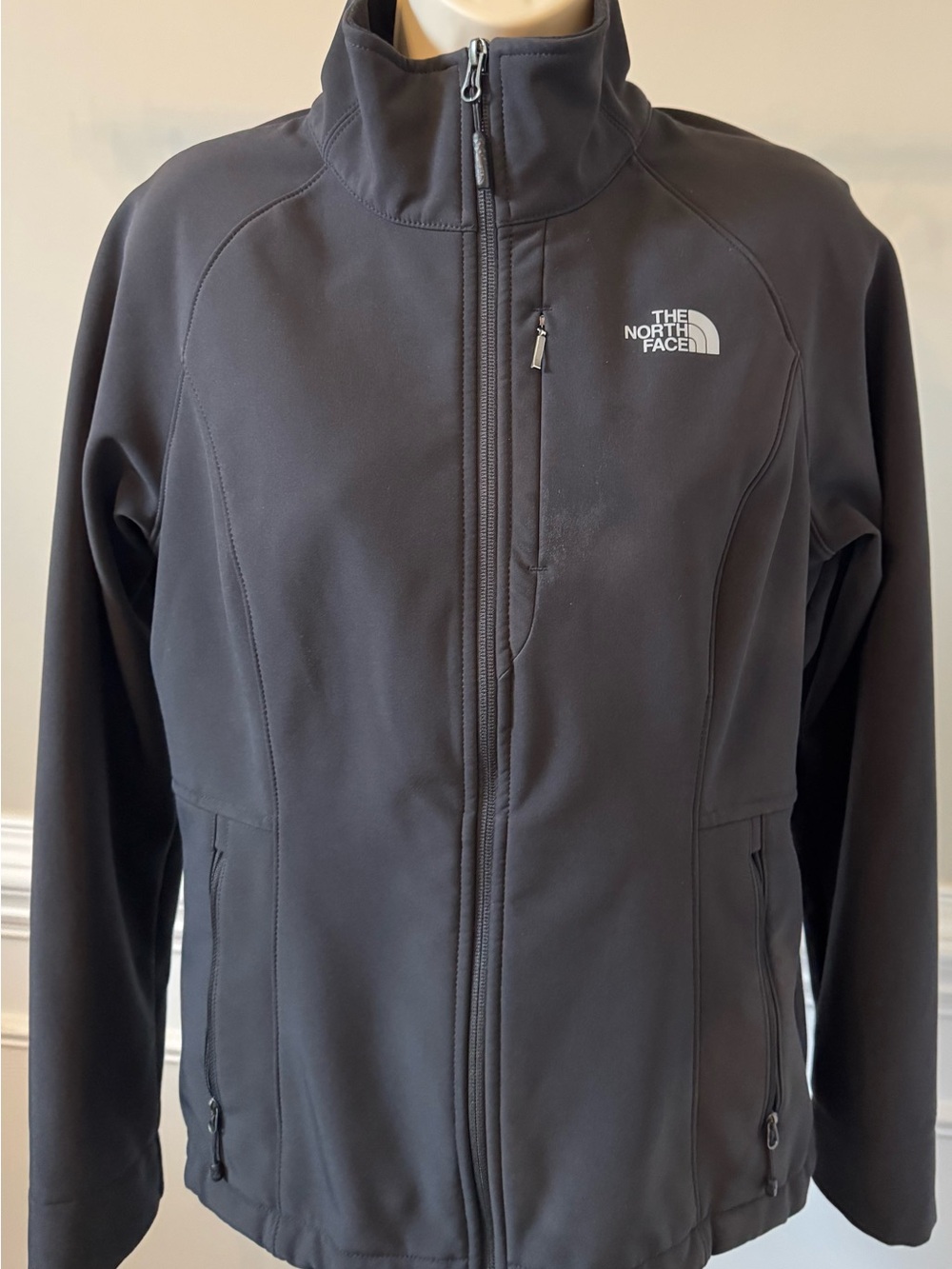 The North Face Women’s Apex Bionic 2 Softshell Jacket – Black – Size Medium